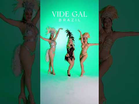 Bringing the energy of Brazil to the stage! This is just a taste of our vibrant show, inspired by Daniela Mercury's "Vide Gal." If you're ready to add an unforgettable carnival vibe to your next event, we're ready to perform.