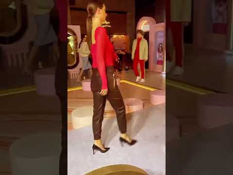 Laura Naylor - Fashion Presenter