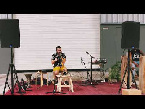 Didgeridoo performance