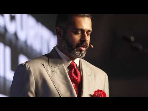 Hisham Wyne hosts the inaugural InterSec Awards gala