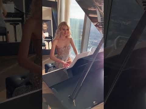 Lovely Billie Eilish, piano cover