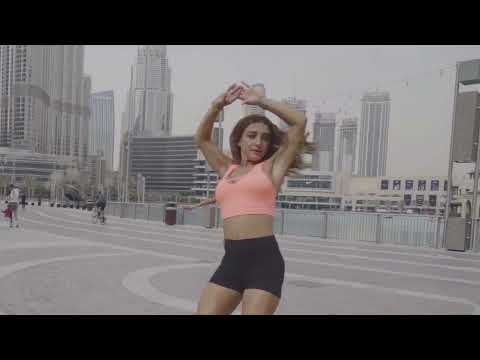Rollerskating in Dowtown Dubai