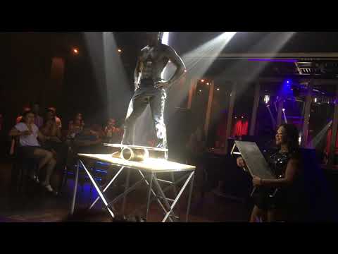 Abbas Barsella rolla bola show August in uae