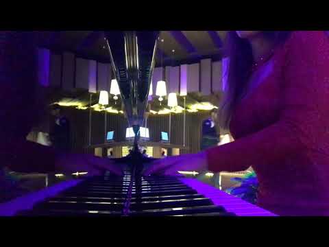 Piano cover Eminem feat Rihanna “Love the way you lie”