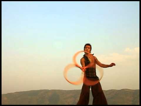 Buugeng Human Kinetic Art