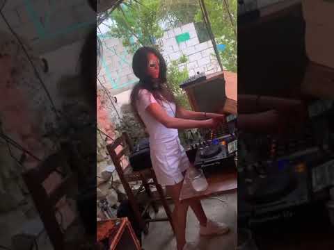 paulahabchi 8