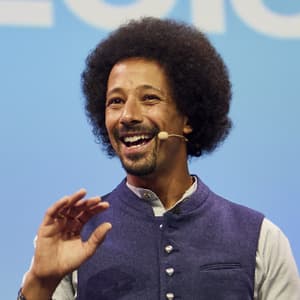 Flo Akinbiyi